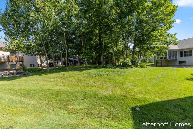 945 Kensington Street 122, Grand Rapids, MI 49534