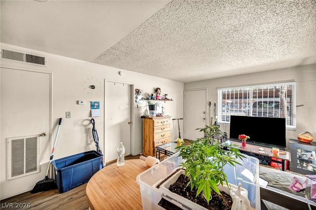 3719 Hazelwood Street 16, Las Vegas, NV 89119