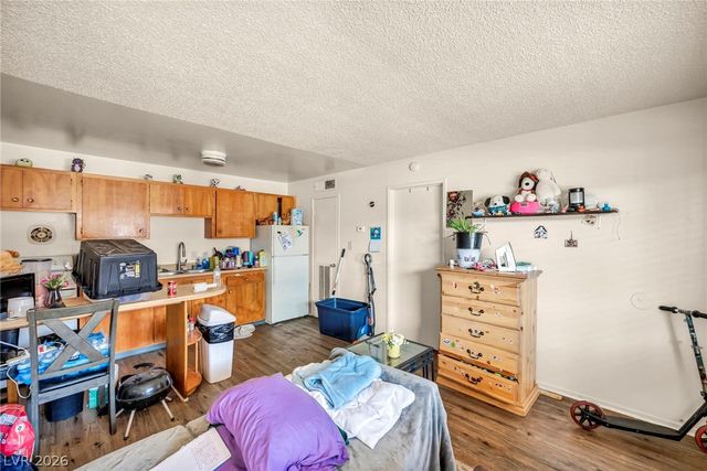 3719 Hazelwood Street 16, Las Vegas, NV 89119