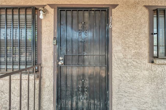 3719 Hazelwood Street 16, Las Vegas, NV 89119