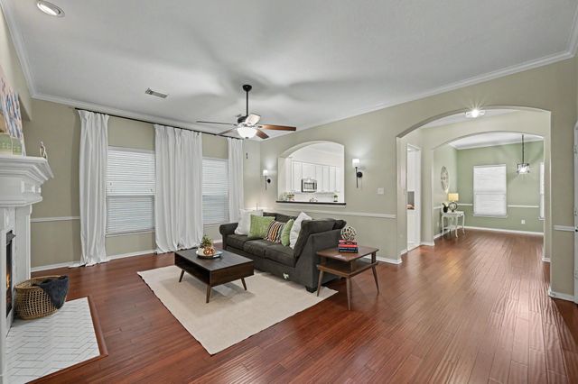 2630 Shady Acres Court, Houston, TX 77008