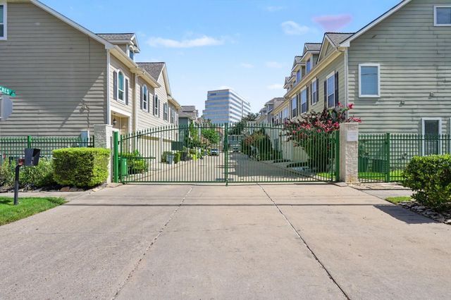 2630 Shady Acres Court, Houston, TX 77008
