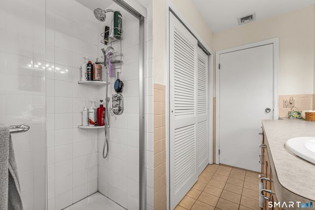 82 Twining Avenue, Waterbury, CT 06705