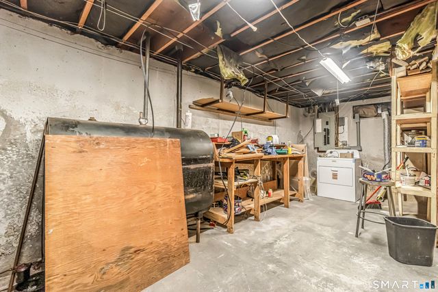 82 Twining Avenue, Waterbury, CT 06705