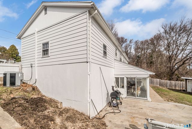 82 Twining Avenue, Waterbury, CT 06705