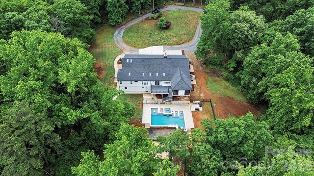 6201 Cory Bret Lane, Charlotte, NC 28278