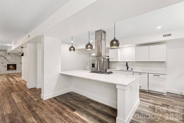 6201 Cory Bret Lane, Charlotte, NC 28278