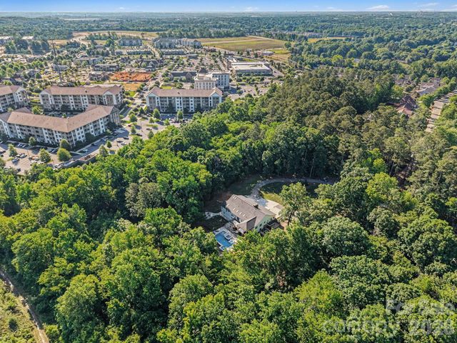 6201 Cory Bret Lane, Charlotte, NC 28278