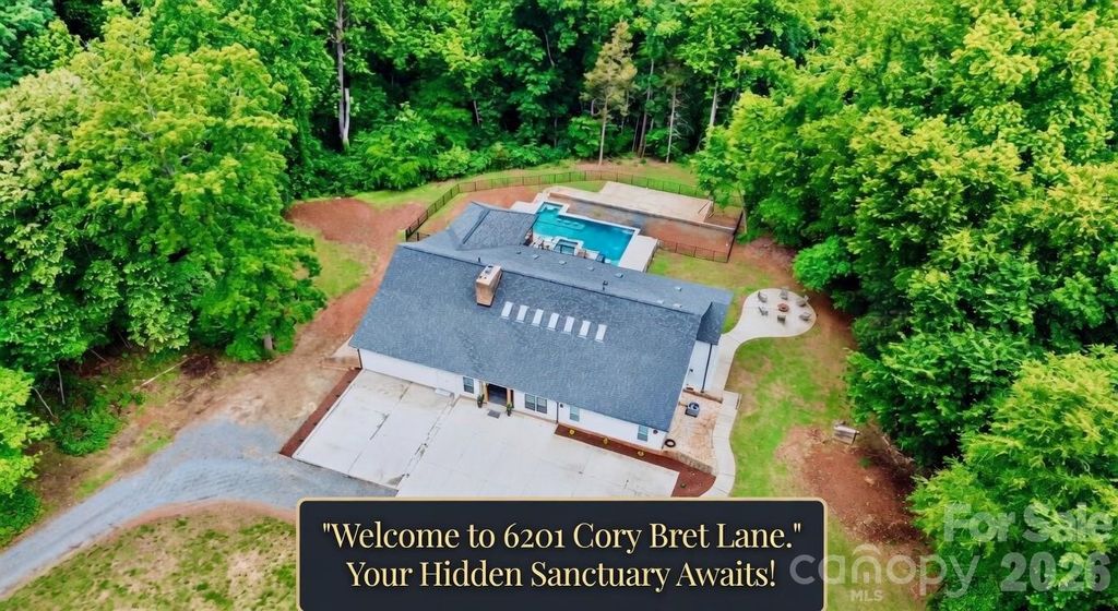 6201 Cory Bret Lane, Charlotte, NC 28278