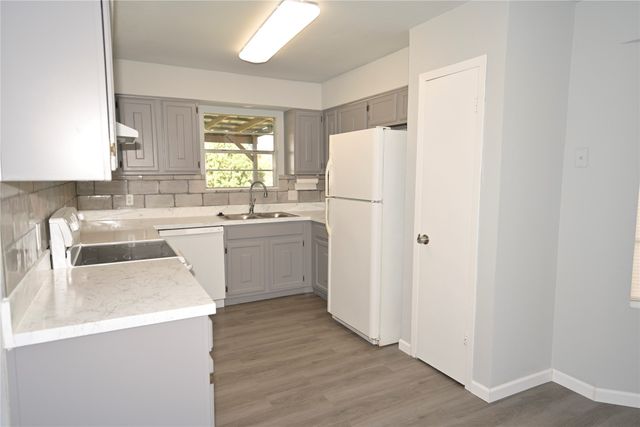 112 Forestwood Drive, Corinth, TX 76210
