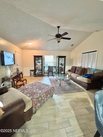 5227 BUNCHE Drive, Jacksonville, FL 32209