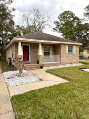 5227 BUNCHE Drive, Jacksonville, FL 32209