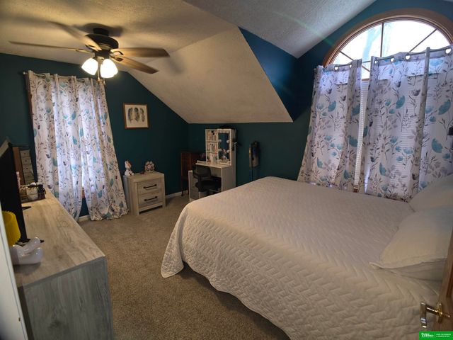 720 E 1st Street, Fremont, NE 68025