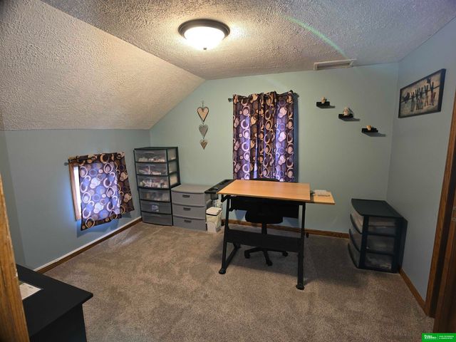 720 E 1st Street, Fremont, NE 68025