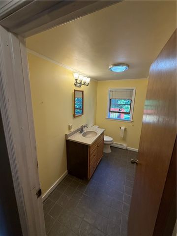 9 Michael Drive, Bristol, RI 02809