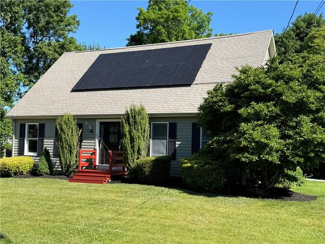 9 Michael Drive, Bristol, RI 02809