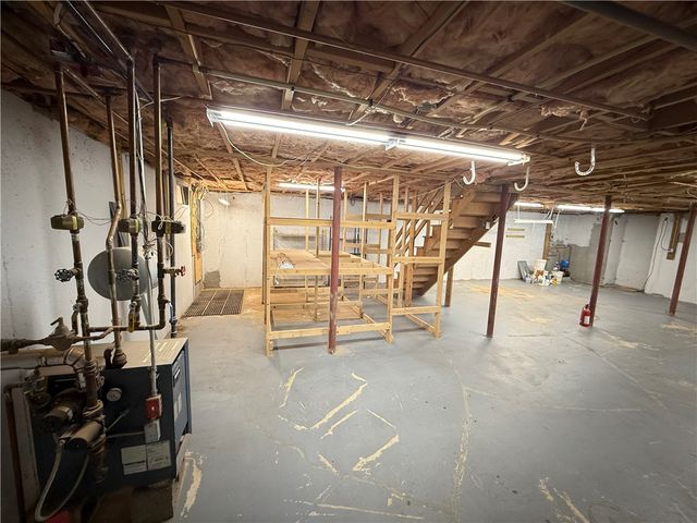 9 Michael Drive, Bristol, RI 02809