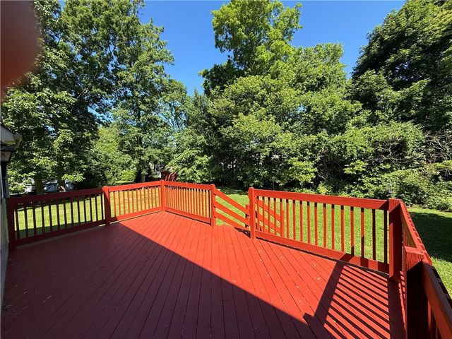 9 Michael Drive, Bristol, RI 02809