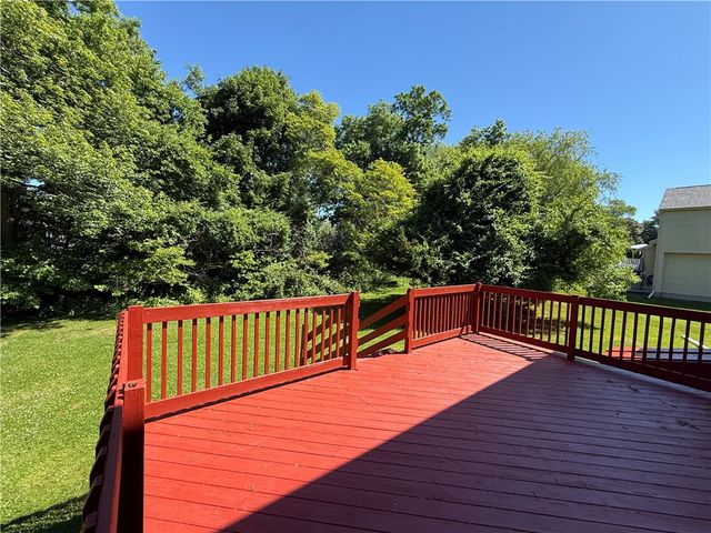 9 Michael Drive, Bristol, RI 02809