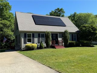 9 Michael Drive, Bristol, RI 02809