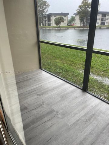 120 Royal Park Dr 2D, Oakland Park, FL 33309