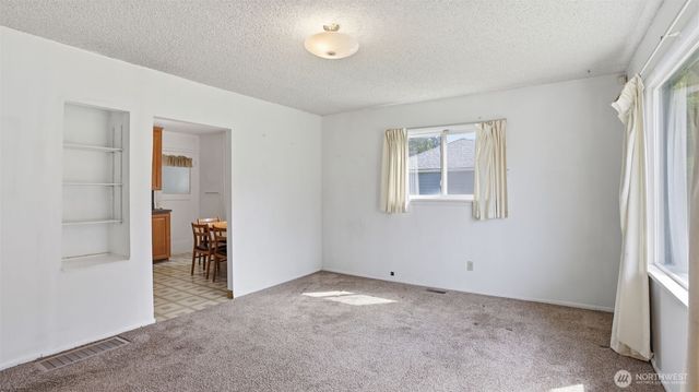 1107 E Chicago Street, Kent, WA 98030