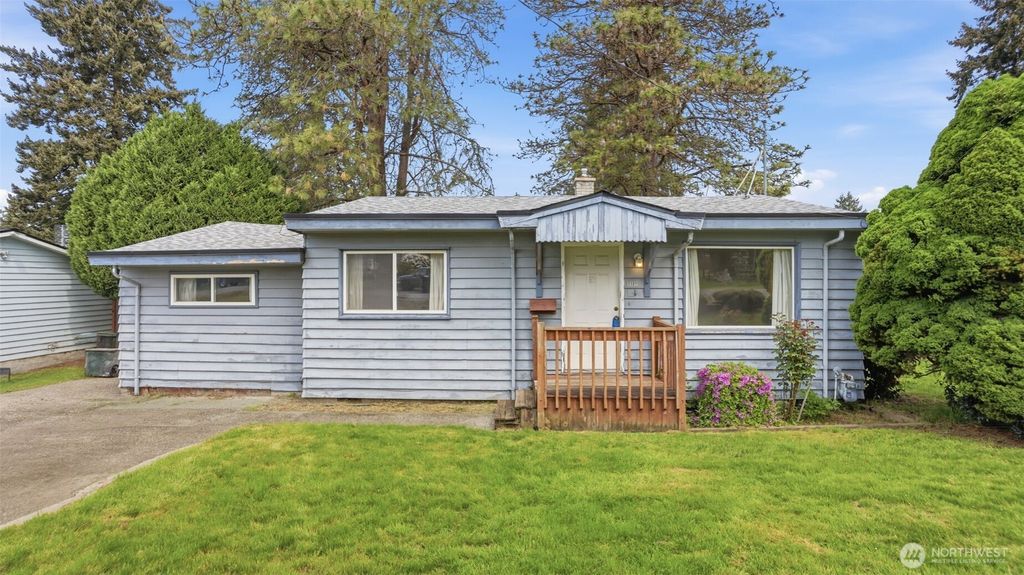 1107 E Chicago Street, Kent, WA 98030