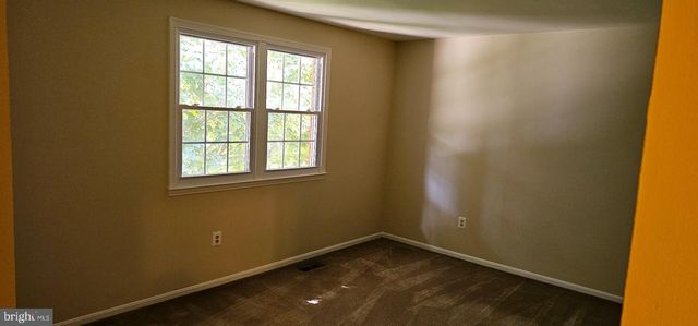 5243 KAYWOOD CT, Fairfax, VA 22032