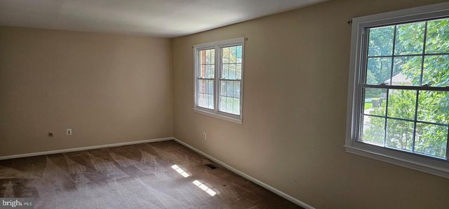 5243 KAYWOOD CT, Fairfax, VA 22032