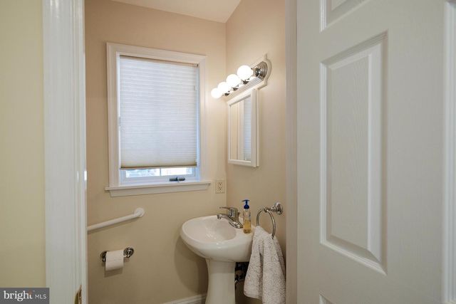 19715 MEADOWBROOK RD, Hagerstown, MD 21742