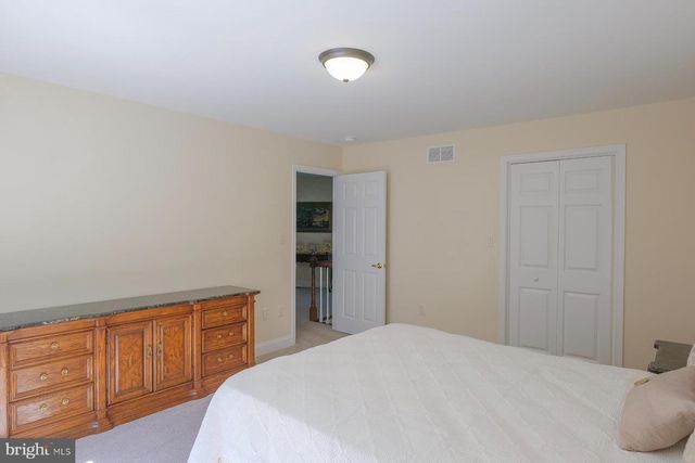 19715 MEADOWBROOK RD, Hagerstown, MD 21742