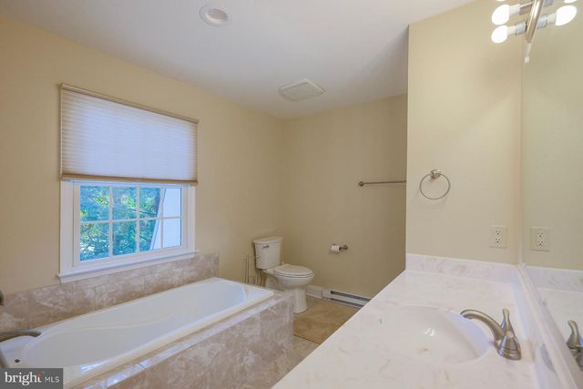 19715 MEADOWBROOK RD, Hagerstown, MD 21742
