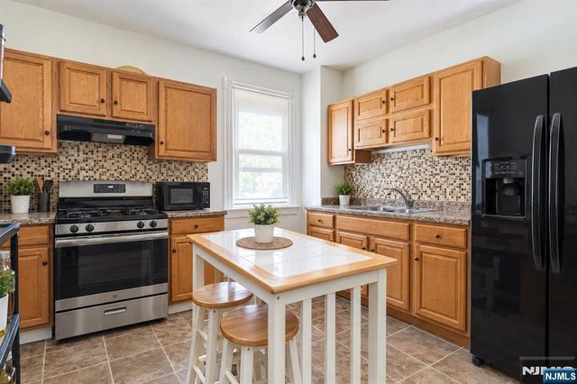 68 Tenafly Road, Englewood, NJ 07631