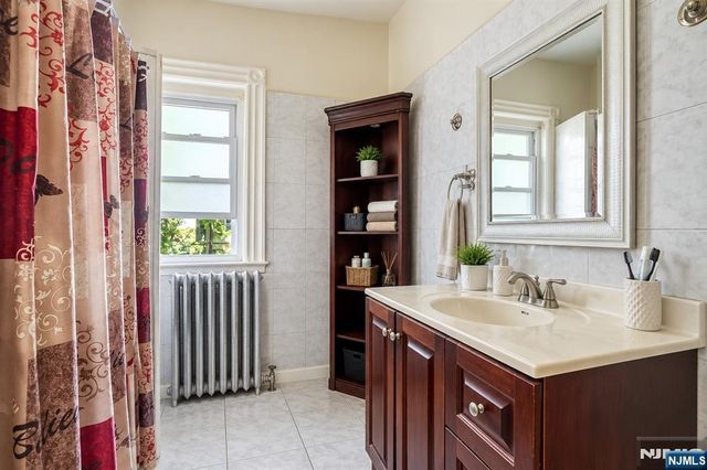 68 Tenafly Road, Englewood, NJ 07631