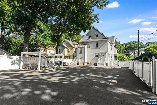 68 Tenafly Road, Englewood, NJ 07631