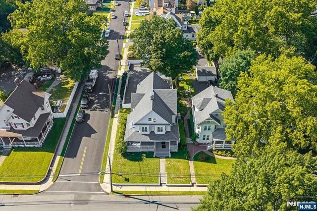 68 Tenafly Road, Englewood, NJ 07631