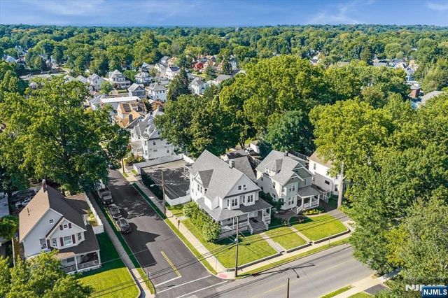 68 Tenafly Road, Englewood, NJ 07631