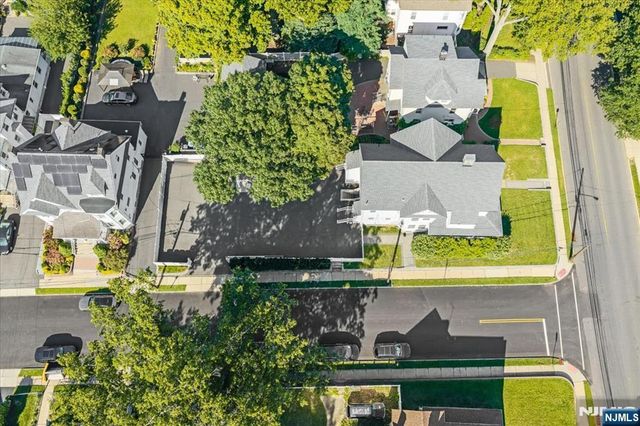 68 Tenafly Road, Englewood, NJ 07631