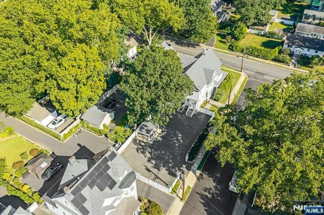 68 Tenafly Road, Englewood, NJ 07631