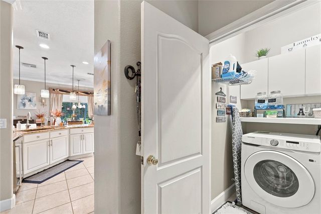 9108 SHADOWBROOK TRAIL, Orlando, FL 32825