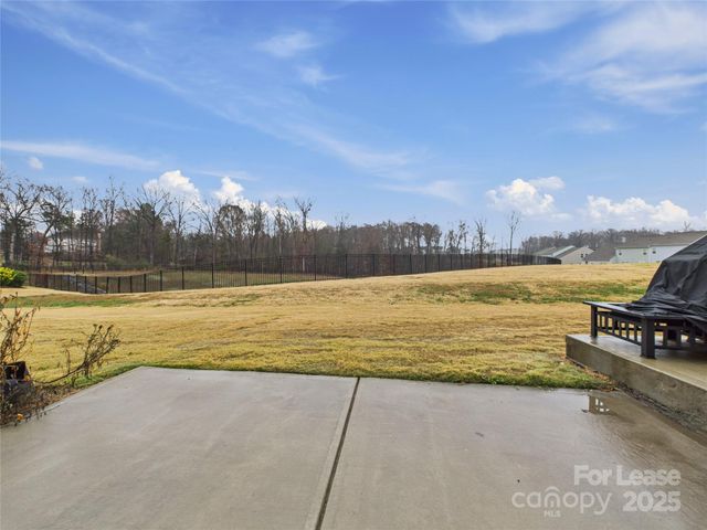5939 River Meadow Court, Charlotte, NC 28213