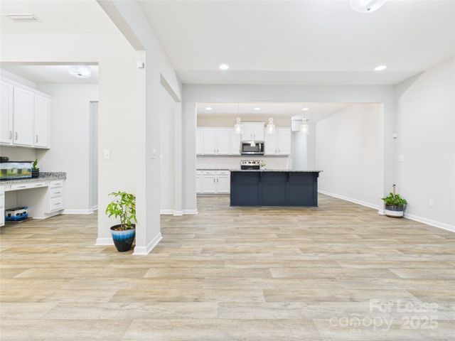 5939 River Meadow Court, Charlotte, NC 28213