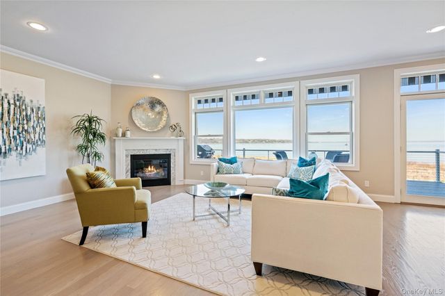 5 Sea Isle Landing, Glen Cove, NY 11542