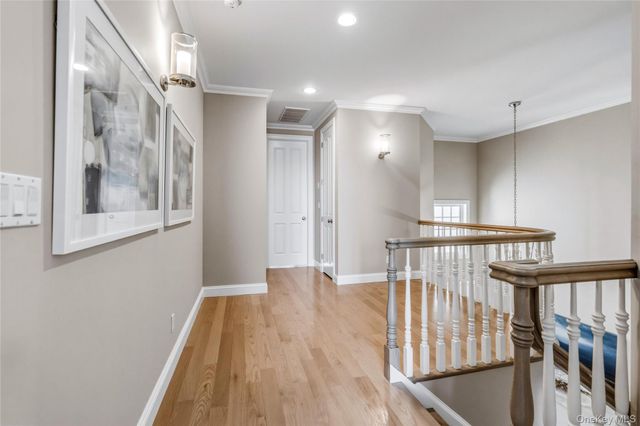 5 Sea Isle Landing, Glen Cove, NY 11542