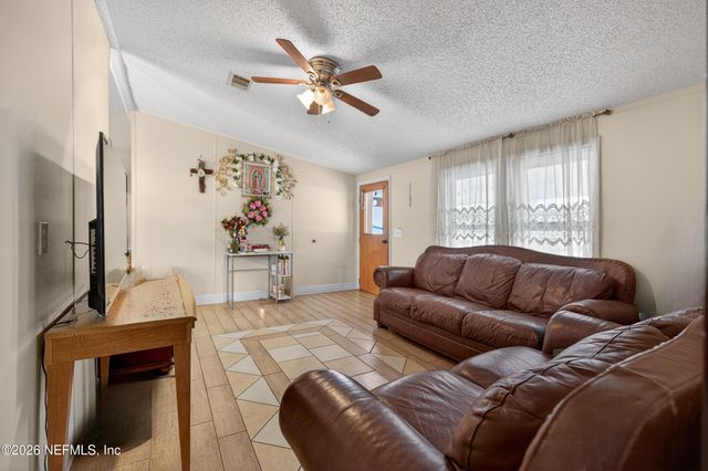 8355 NUSSBAUM Drive, Jacksonville, FL 32210