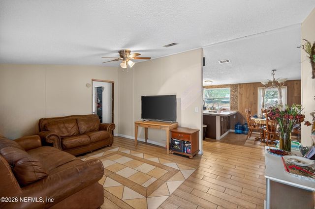 8355 NUSSBAUM Drive, Jacksonville, FL 32210