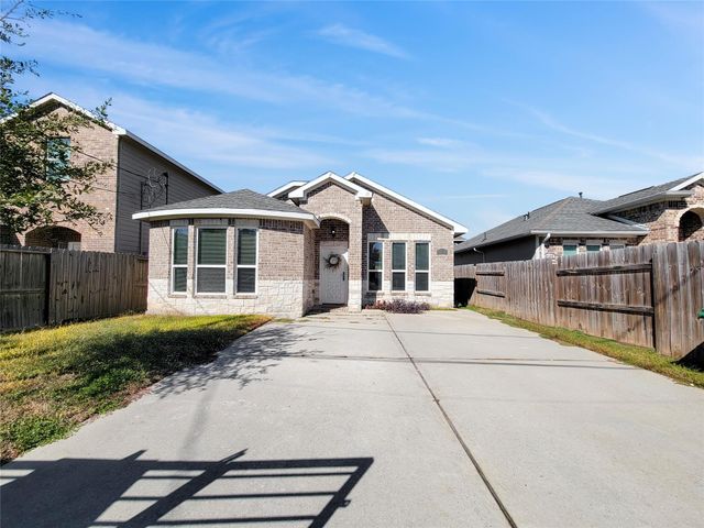 8135 Chateau Street, Houston, TX 77028