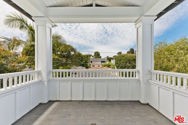 1540 1st Street, Manhattan Beach, CA 90266
