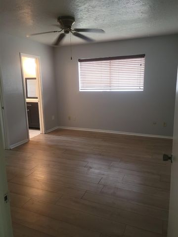 13023 Maxim Drive, Houston, TX 77065