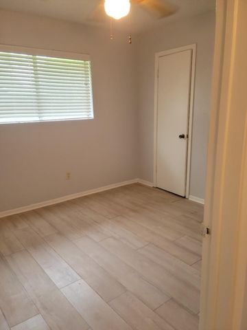13023 Maxim Drive, Houston, TX 77065